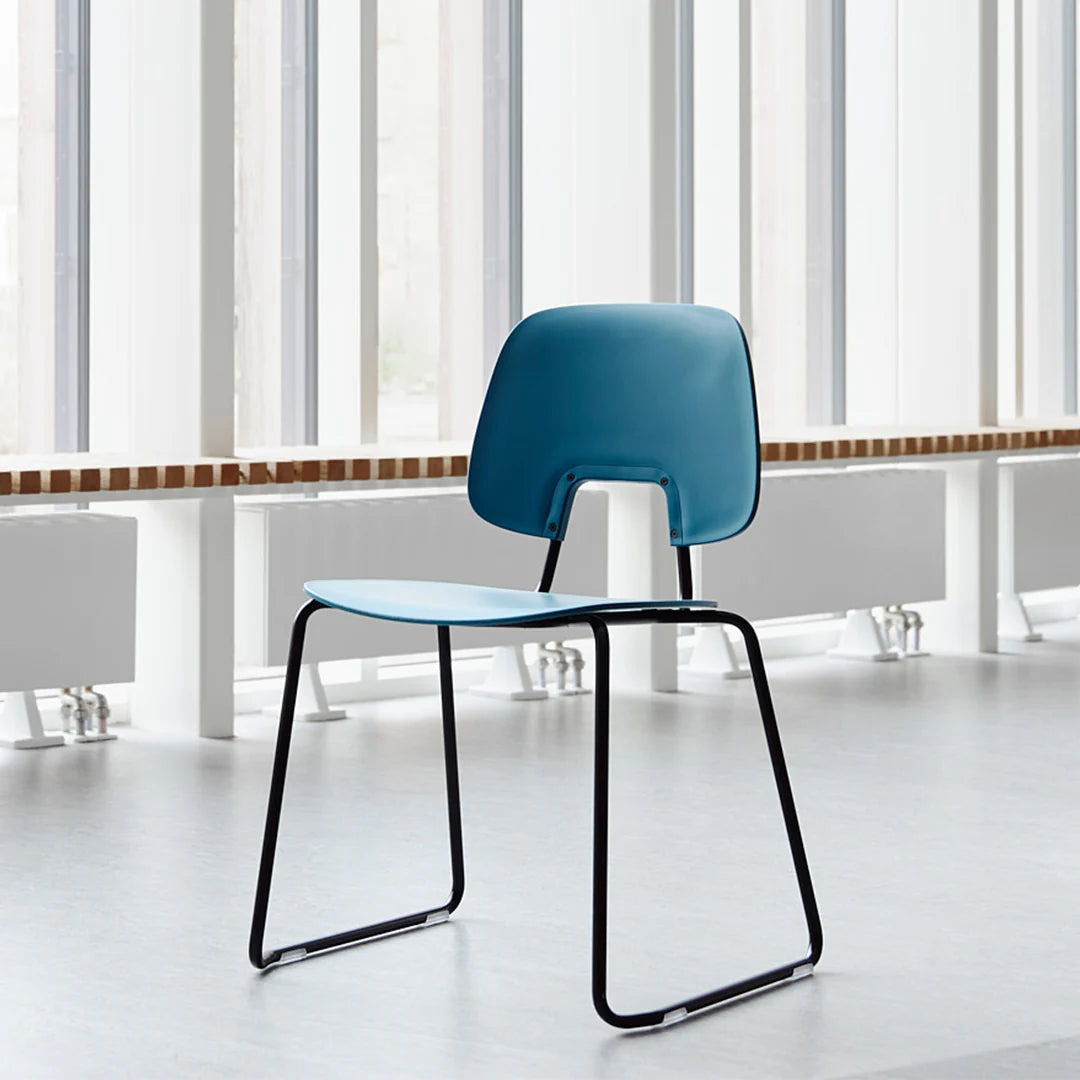 Wehlers R.U.M. Sledge Chair - Pharma Blue-Beaumonde